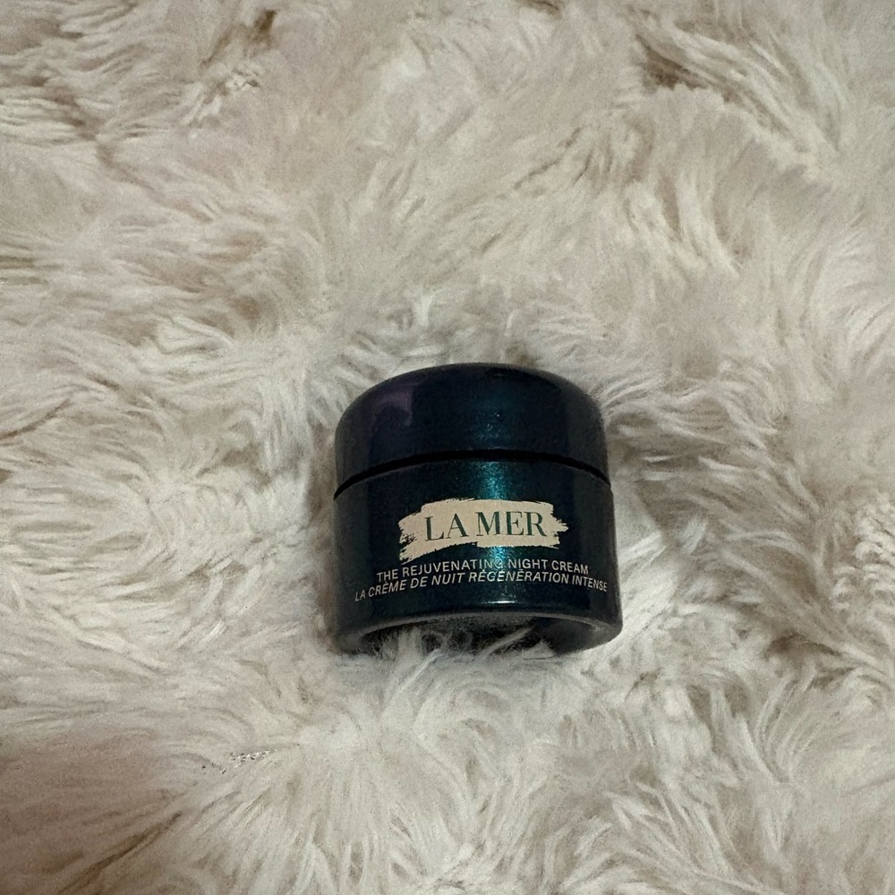 La Mer Rejuvenating Night Cream